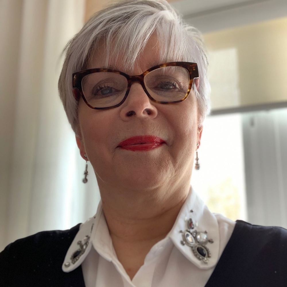 Meet your Posher, Carol